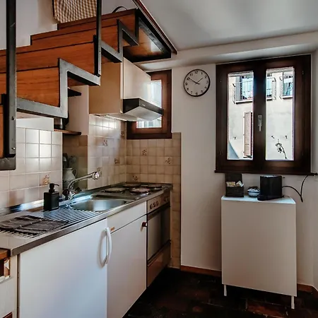 Apartment La Casetta Di Riva - Cozy In Lakeside Village Riva San Vitale