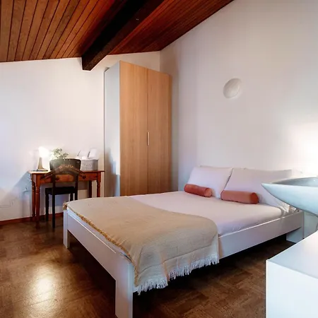 Lejlighed La Casetta Di Riva - Cozy In Lakeside Village